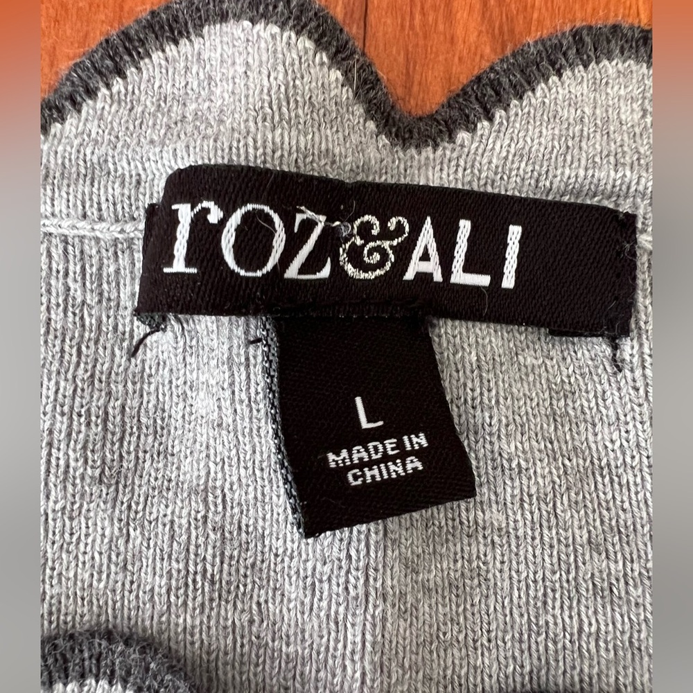 Casual work or play, beautiful ribbing.